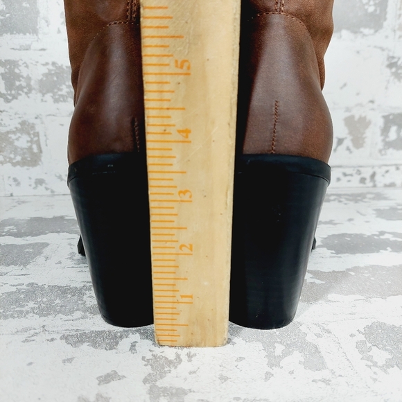 New Charles By Charles David Wynter Brown Faux Leather Ankle Boots K563 - Picture 7 of 13